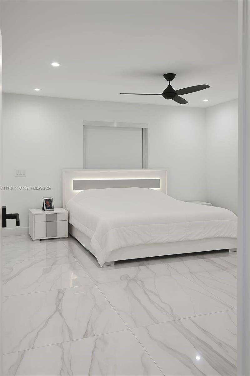 RAINBOW LAKES SECTION 2 - Residential Lease