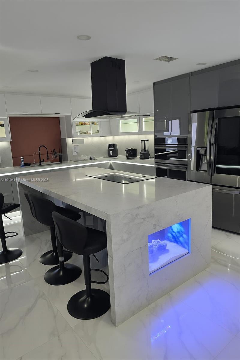 RAINBOW LAKES SECTION 2 - Residential Lease