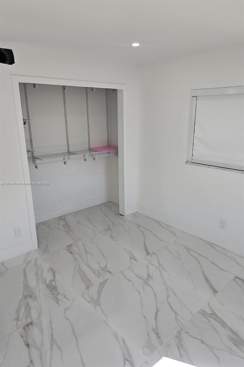 RAINBOW LAKES SECTION 2 - Residential Lease