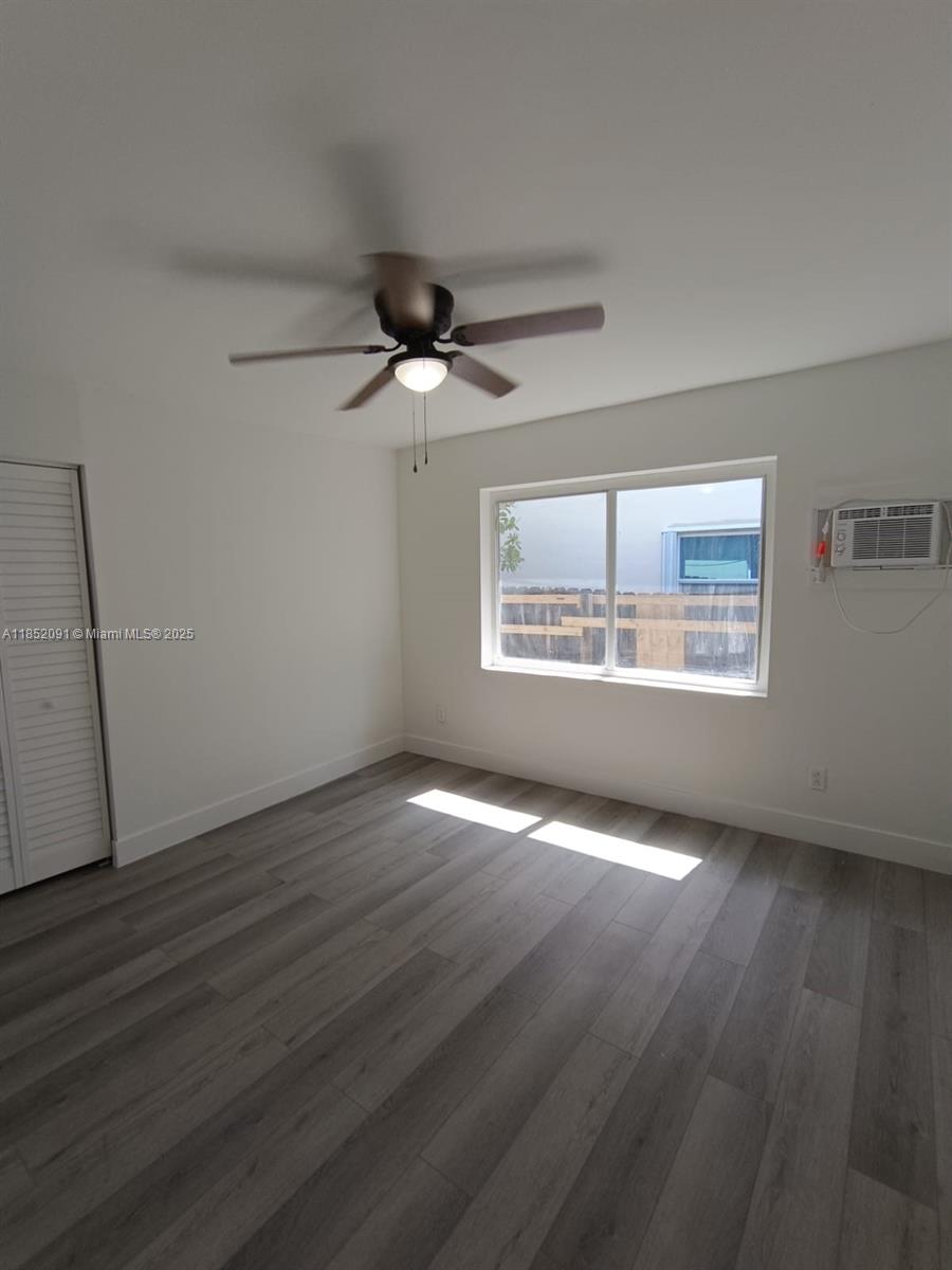 Beautifully Remodeled 1-Bedroom Apartment in Prime Calle 8 Location. Welcome to your new home in the heart of
Miami! This fully renovated 1-bedroom, 1-bathroom apartment is part of a charming fourplex located just off Calle
8, offering unbeatable access to everything the city has to offer.Enjoy a modern, stylish interior with brand-new
finishes throughout, including an upgraded kitchen, sleek bathroom, and new flooring. Utilities INCLUDED (Power,
gas and water). Located in an ideal central location, you’re just minutes from:I-95, Downtown, and
Brickell,Shopping centers, top-rated schools, and supermarkets. Schedule your showing today — this unit won't
last. Section 8 Tenants are welcomed!
