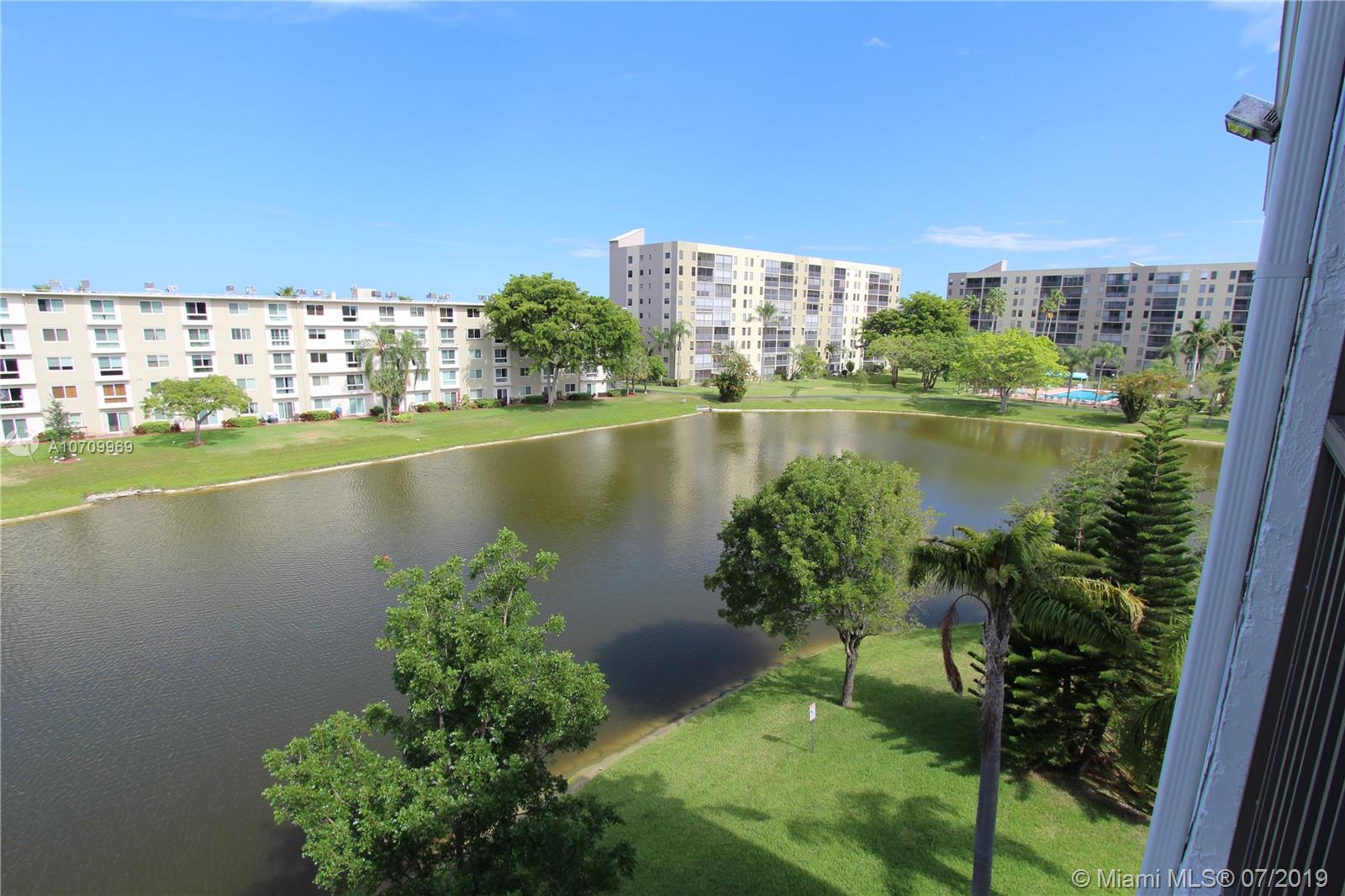 CYPRESS BEND 6 CONDO - Residential