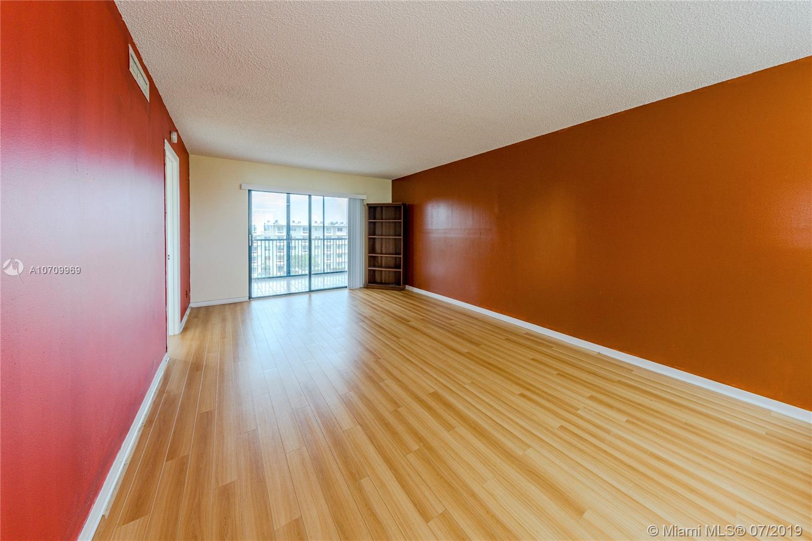 CYPRESS BEND 6 CONDO - Residential