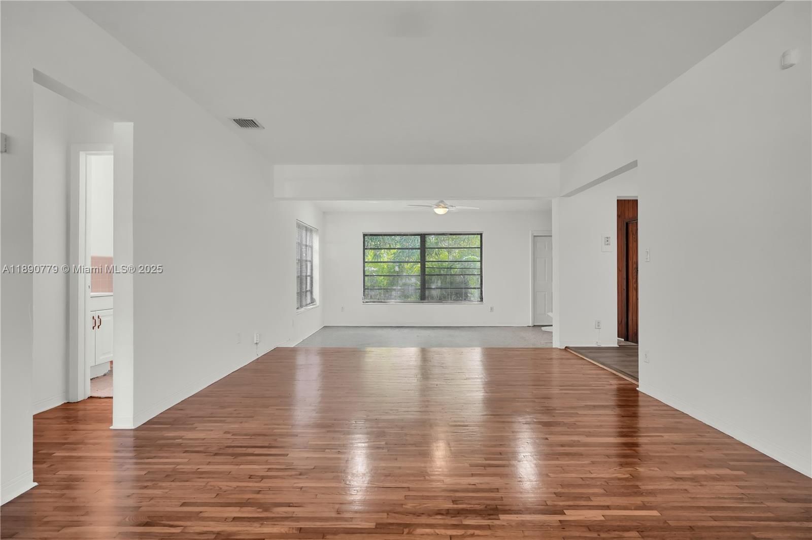 PRINCESS PARK - Residential Lease