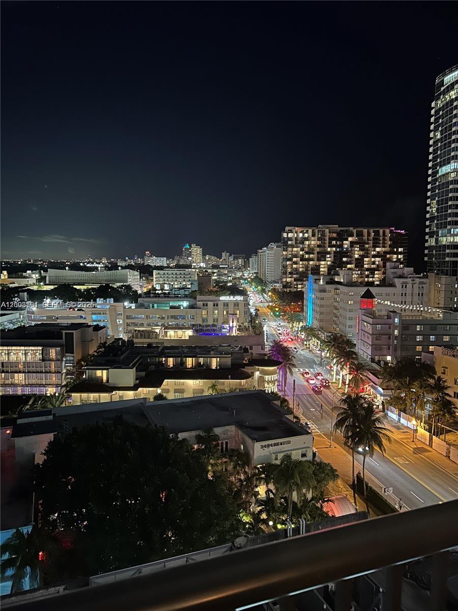 1800 Collins Ave 15B