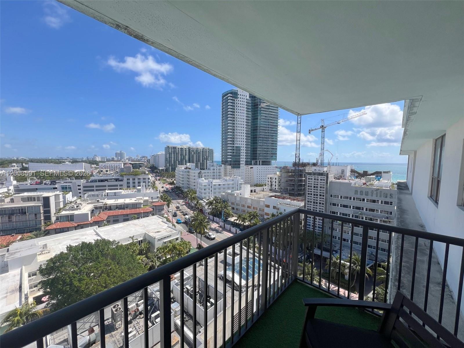 1800 Collins Ave 15B
