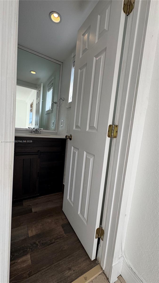 COURTYARDS AT KENDALL CON - Residential Lease