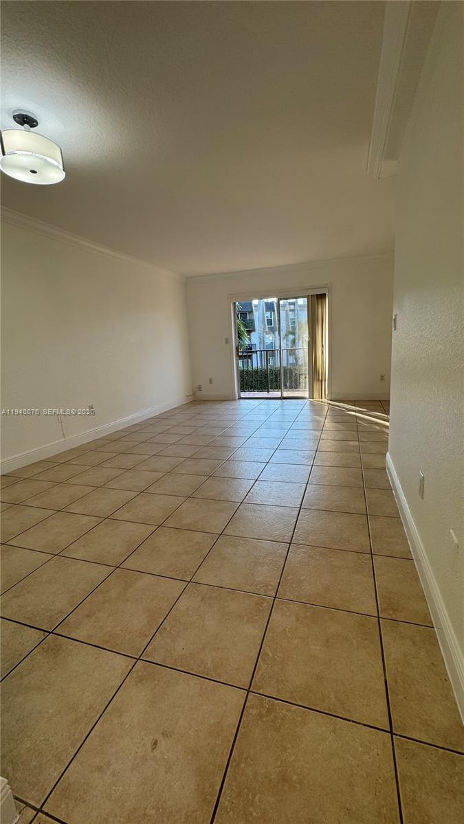COURTYARDS AT KENDALL CON - Residential Lease