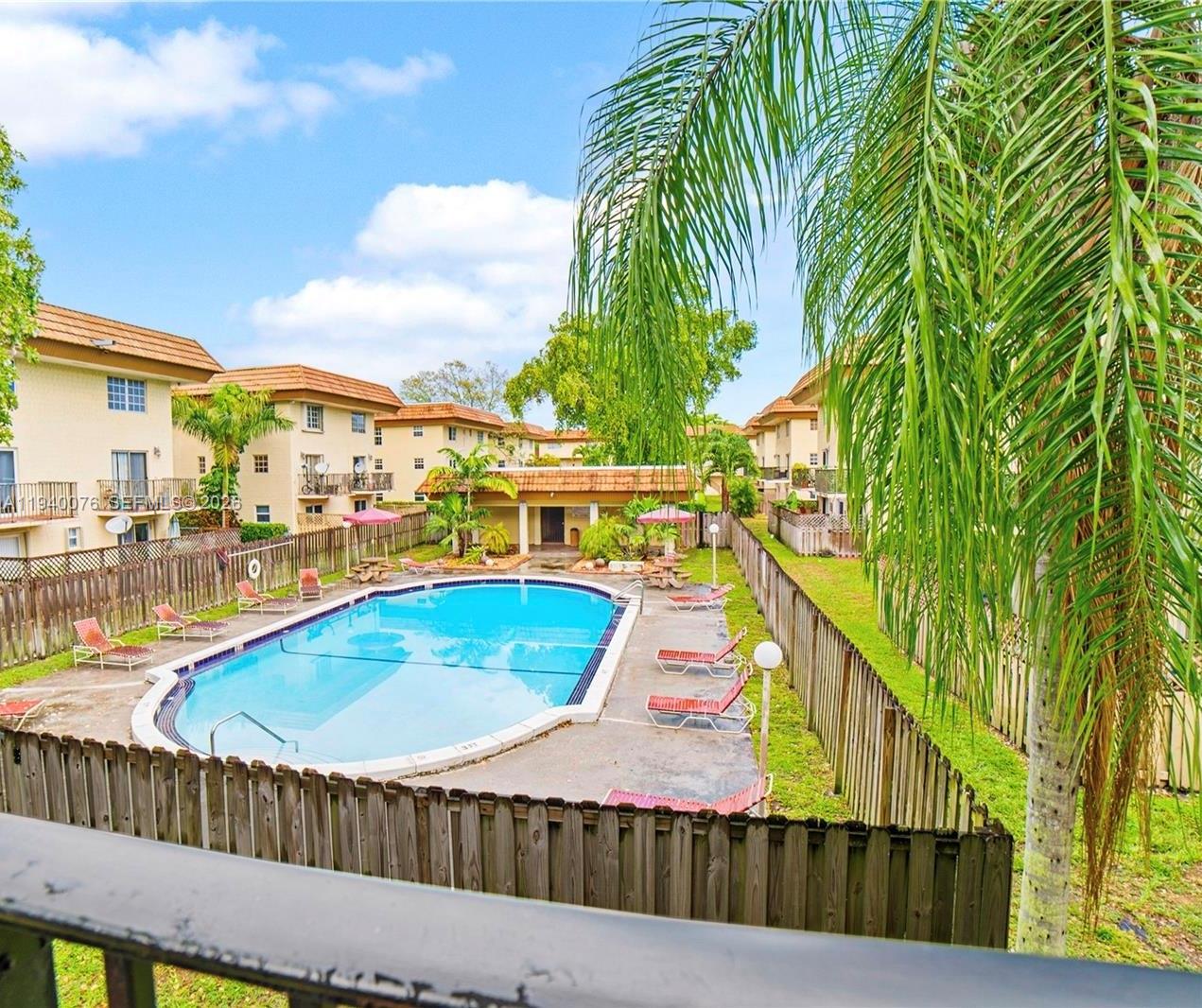 COURTYARDS AT KENDALL CON - Residential Lease