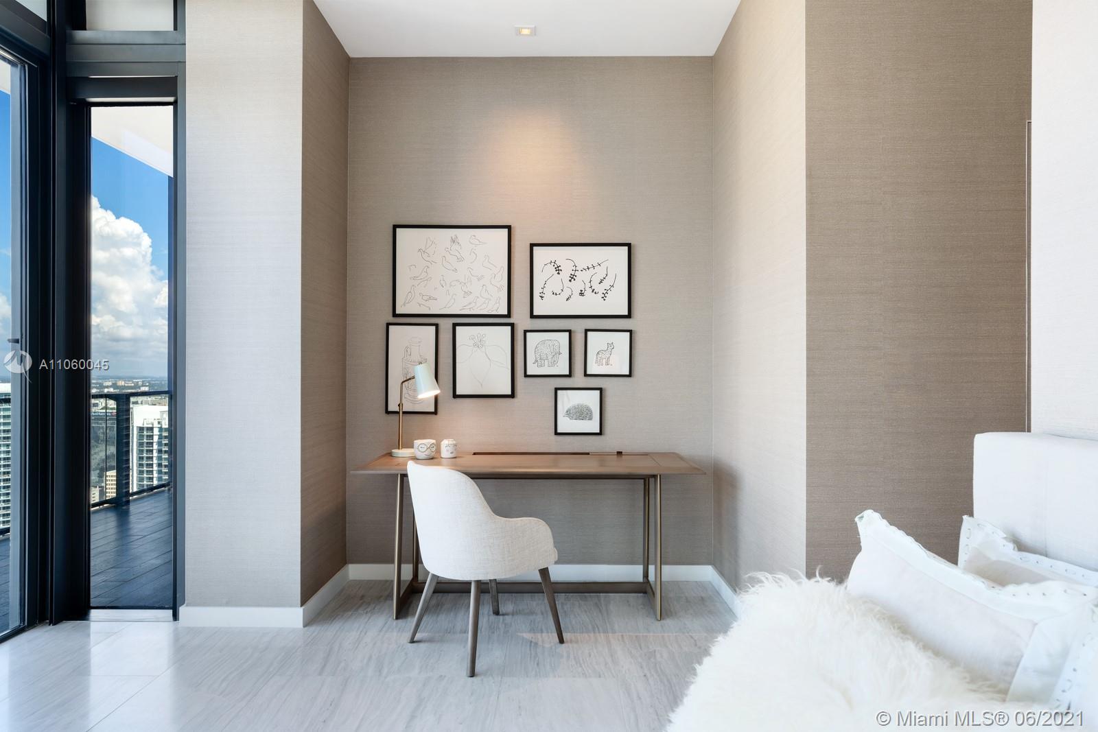 REACH CONDO - Residential