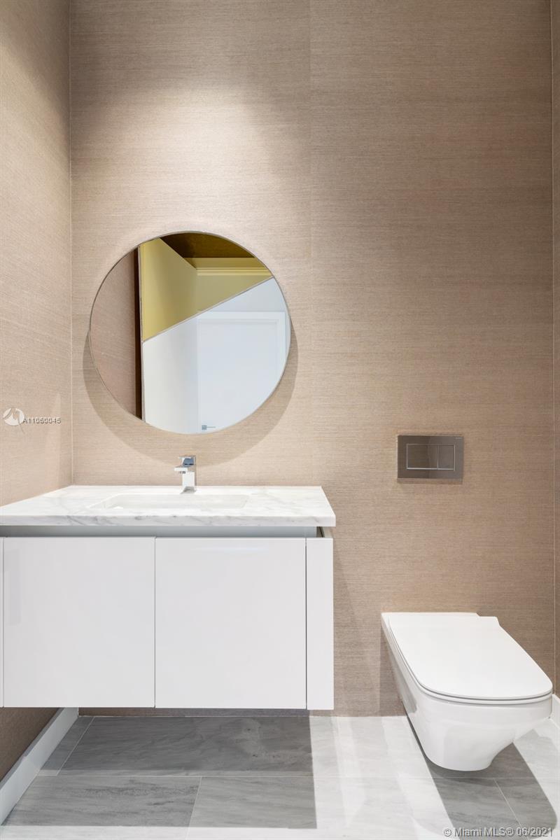 REACH CONDO - Residential