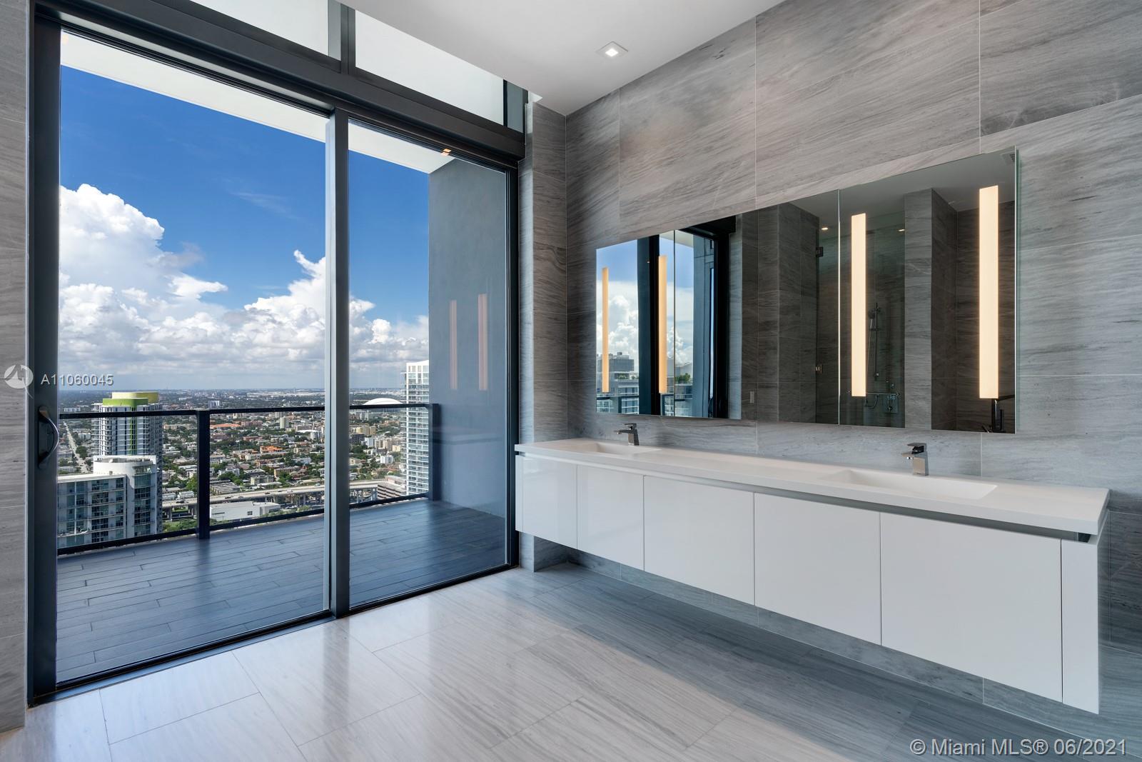 REACH CONDO - Residential