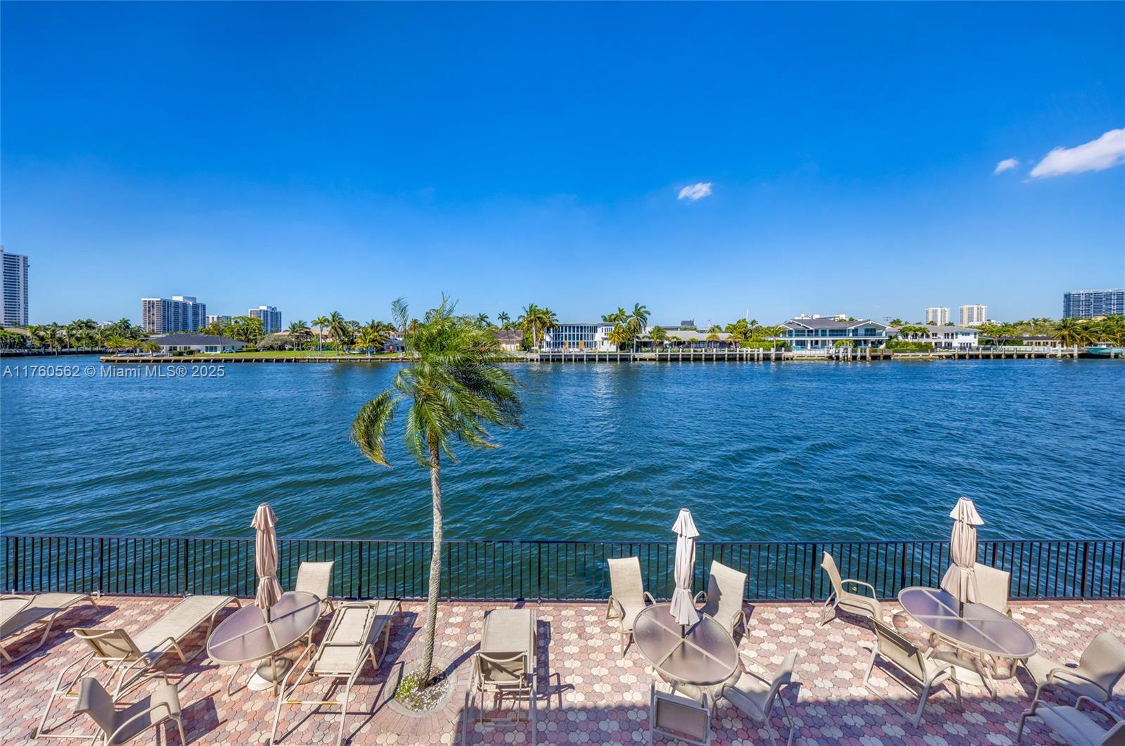 ASHLEIGH HOUSE CONDO - Residential