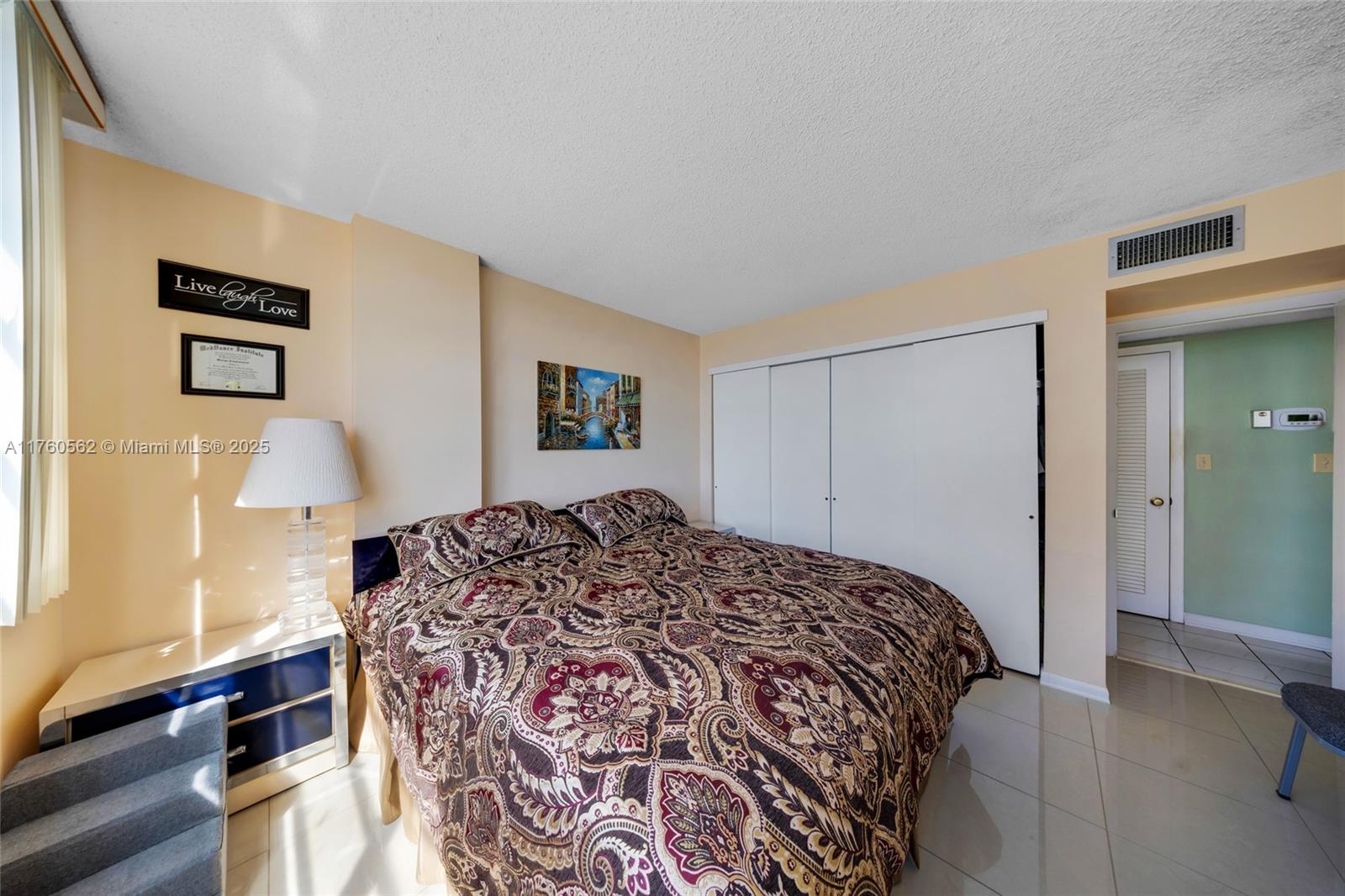 ASHLEIGH HOUSE CONDO - Residential