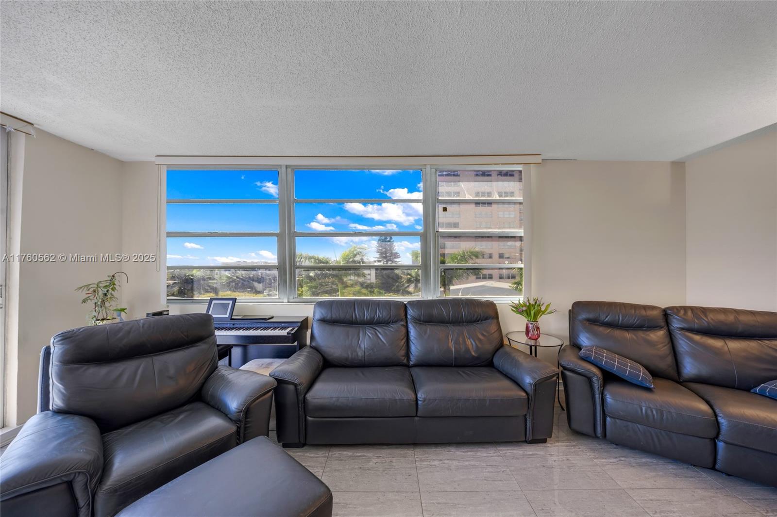 ASHLEIGH HOUSE CONDO - Residential