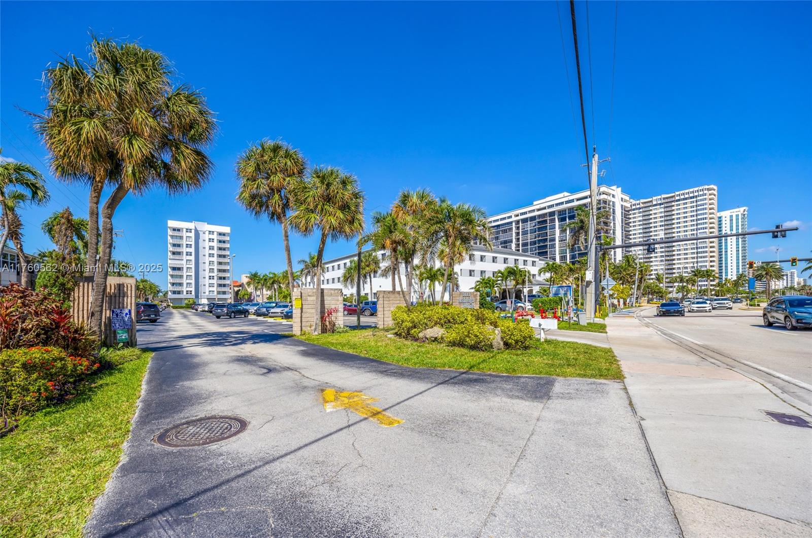 ASHLEIGH HOUSE CONDO - Residential