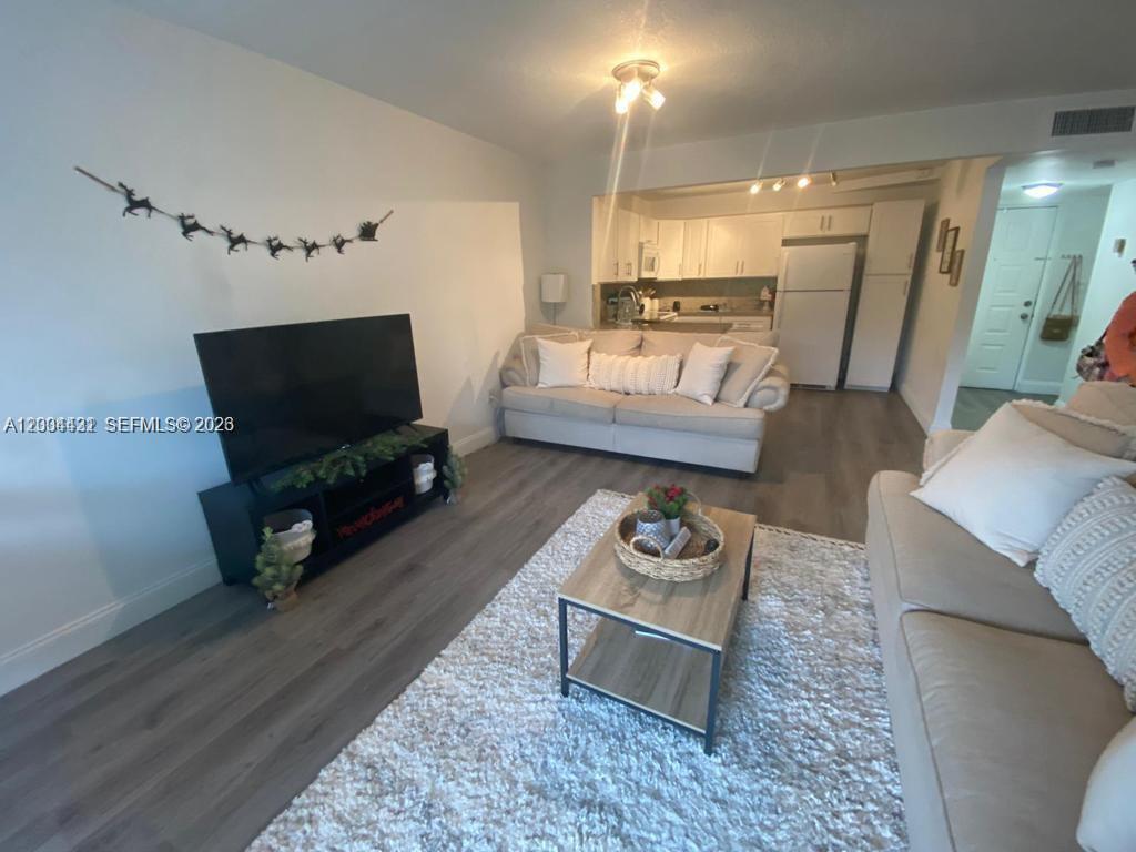 BELASERA AT PINE ISLAND C - Residential Lease
