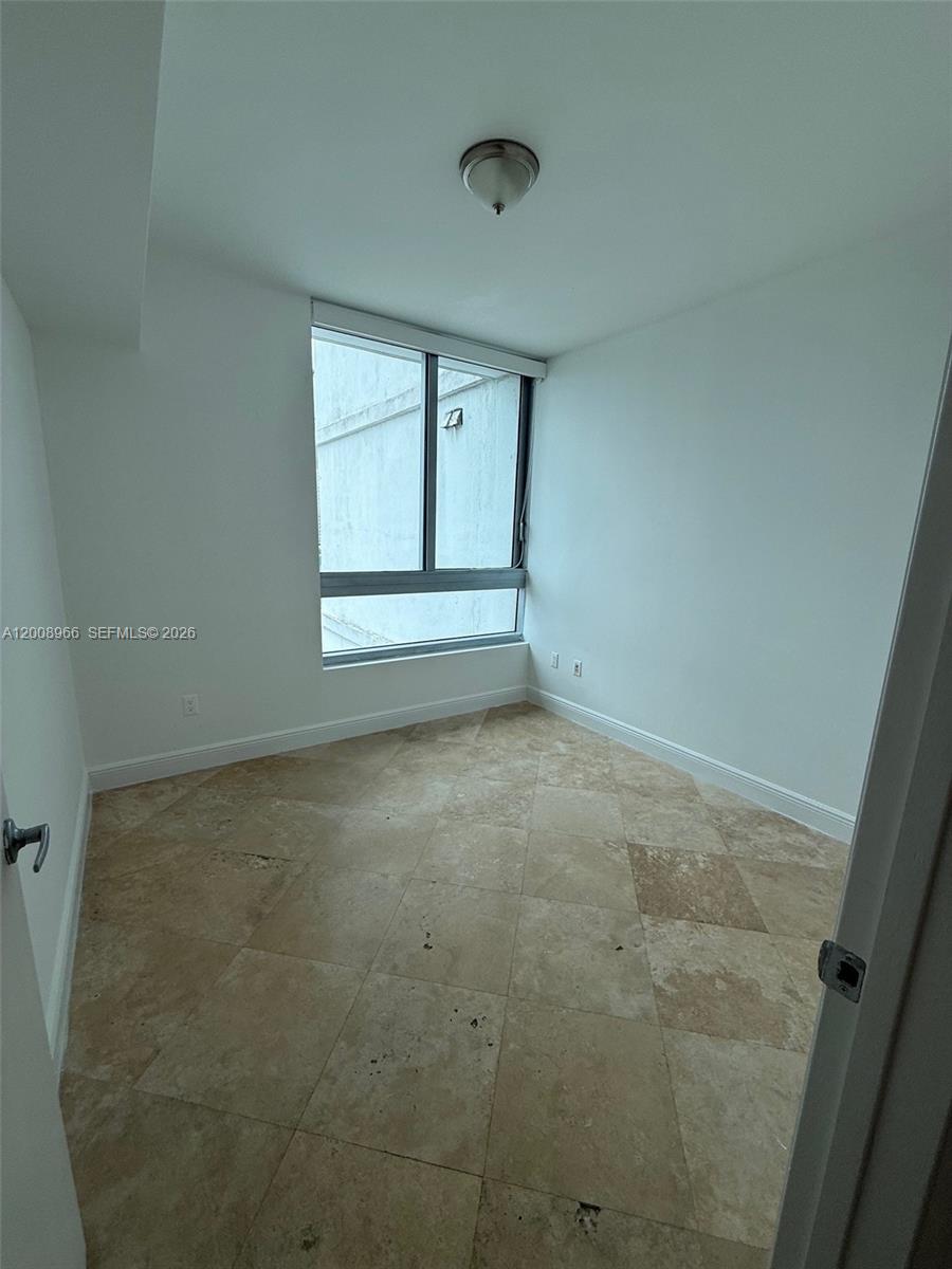 WIND CONDO - Residential