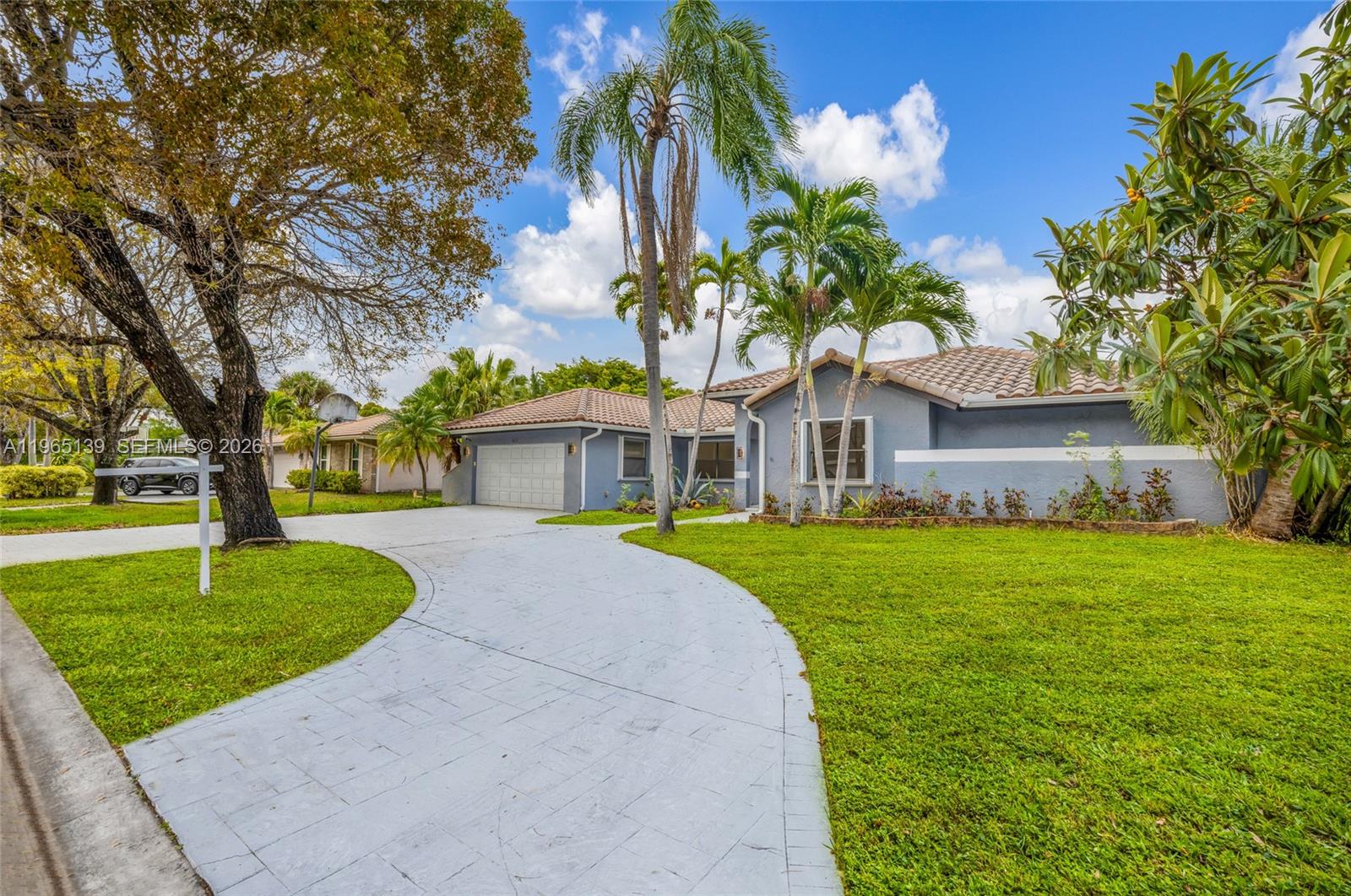 PINE RIDGE - Residential