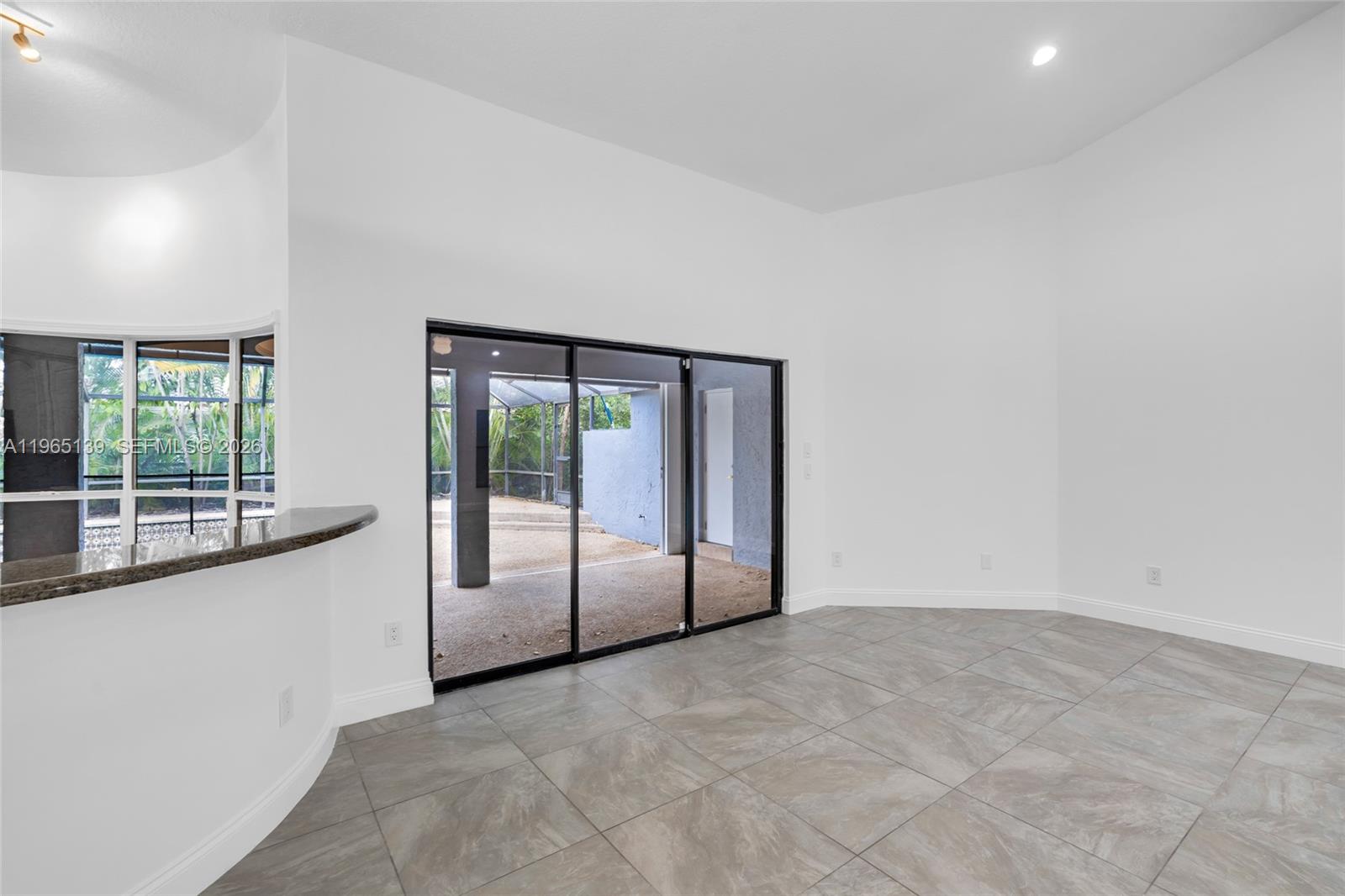 PINE RIDGE - Residential