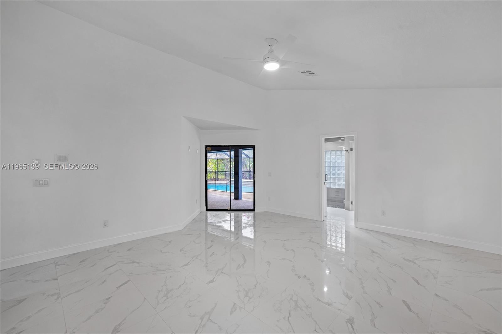 PINE RIDGE - Residential