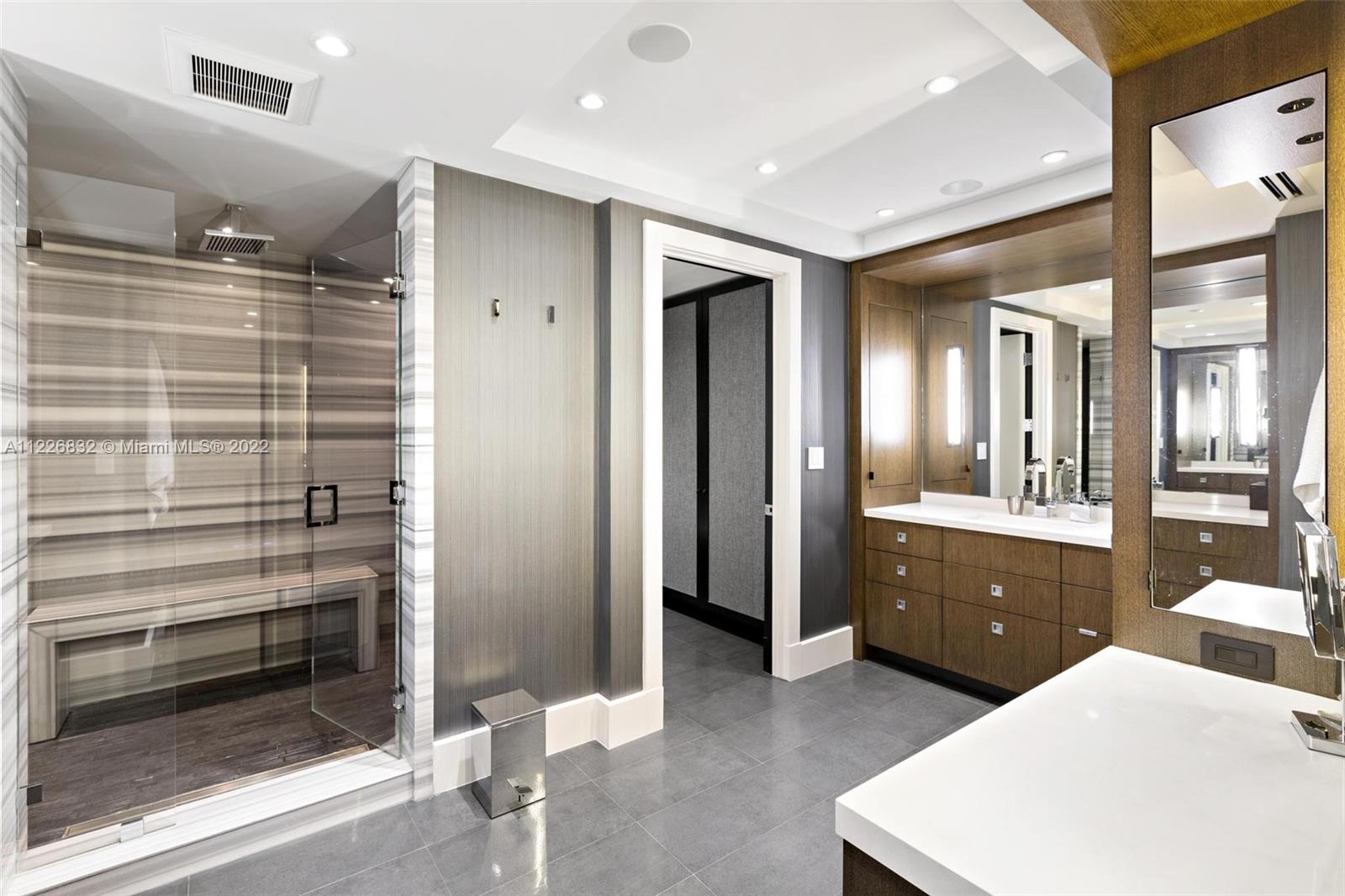 JADE RESIDENCES AT BRICKE - Residential