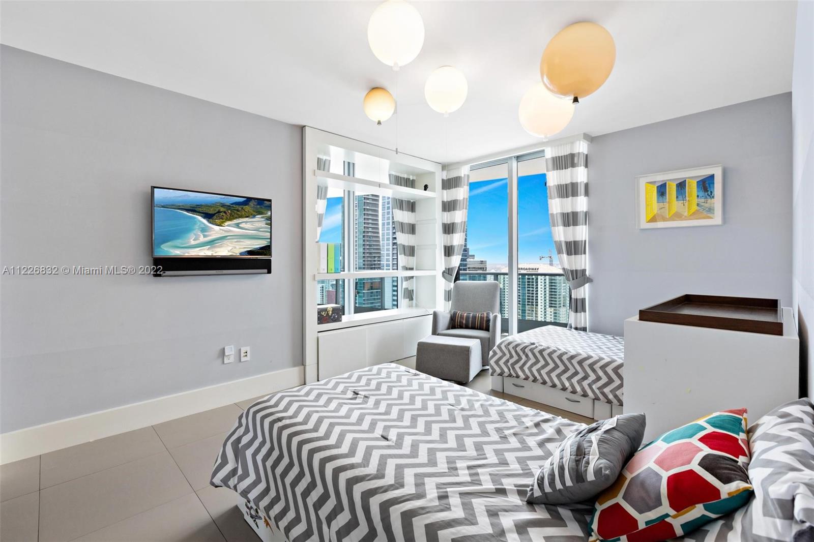 JADE RESIDENCES AT BRICKE - Residential