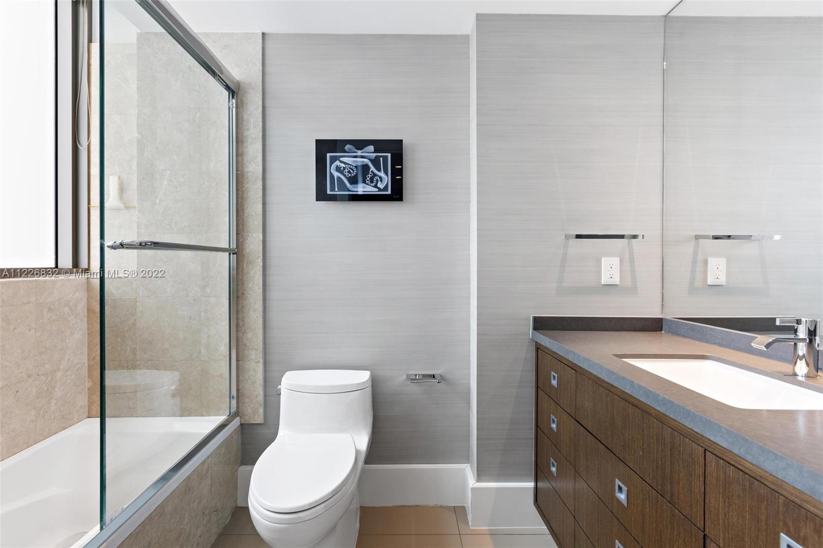 JADE RESIDENCES AT BRICKE - Residential