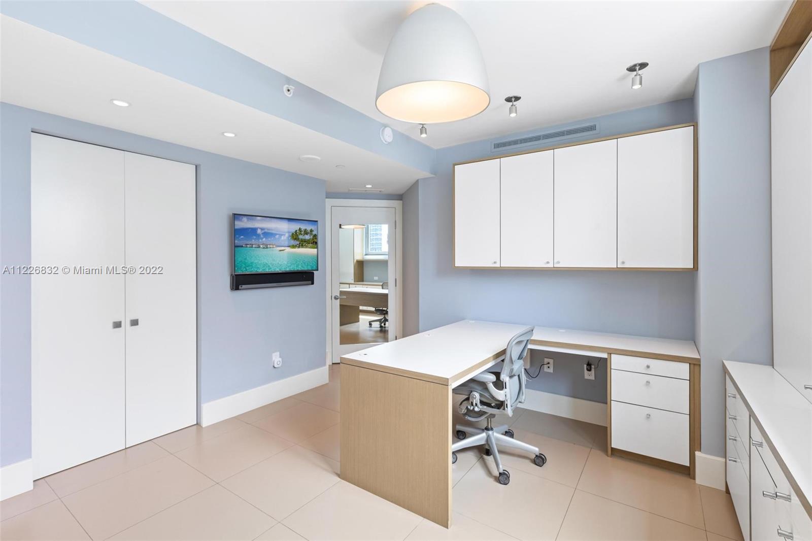 JADE RESIDENCES AT BRICKE - Residential