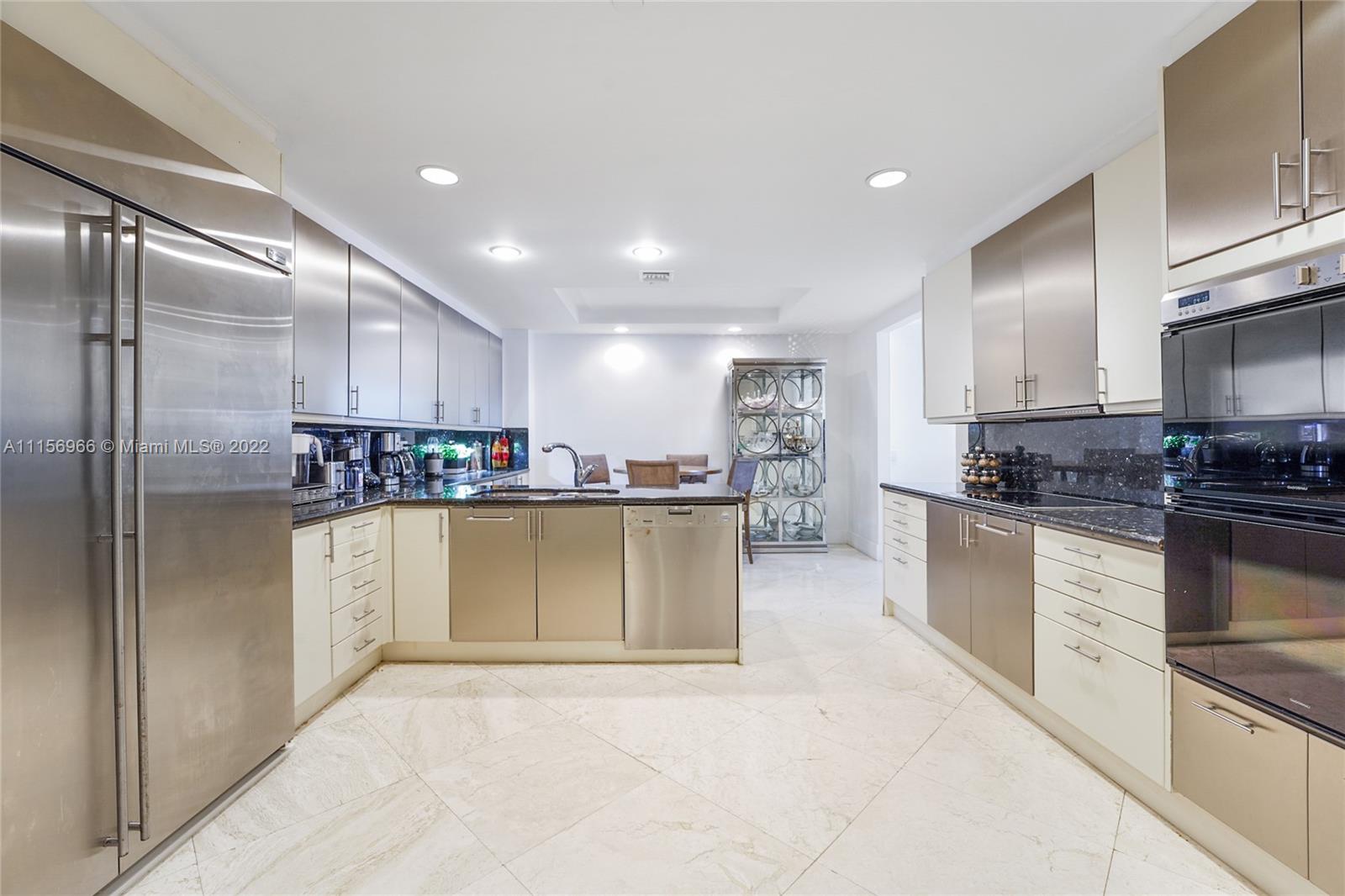 7600 OCEANSIDE AT FISHER - Residential