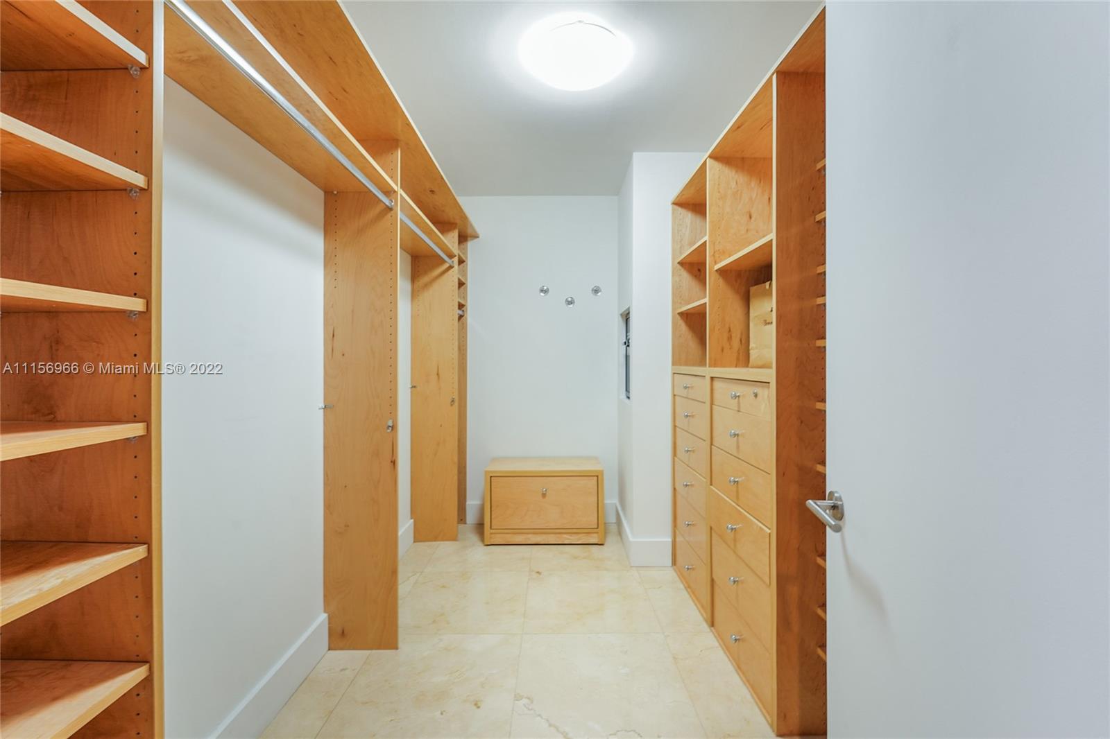 7600 OCEANSIDE AT FISHER - Residential