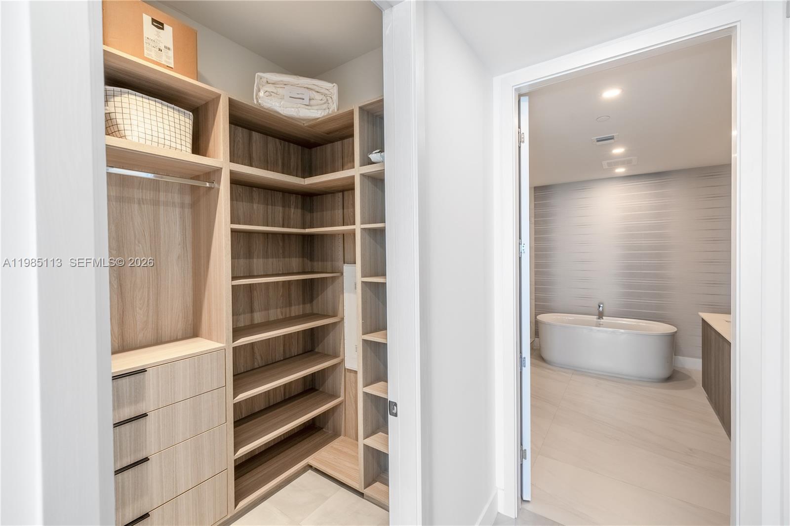 AURORA - Residential Lease