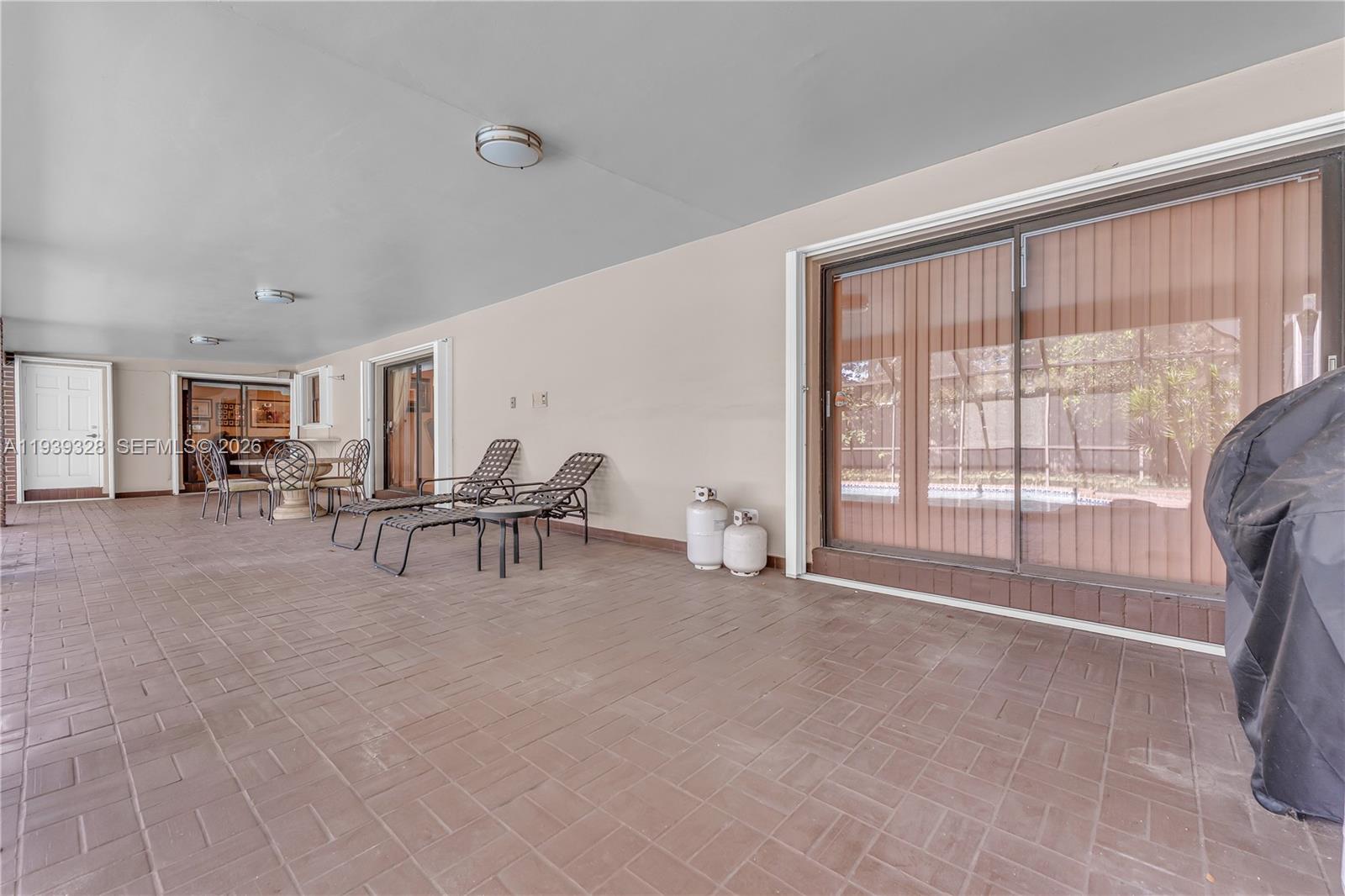 OLD CUTLER OAKS SOUTH - Residential