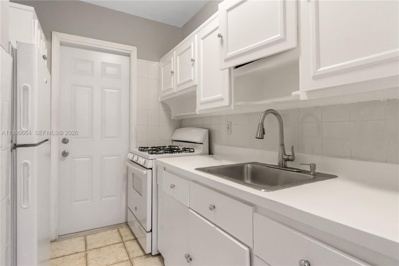 ORLEANS HOUSE CONDO - Residential