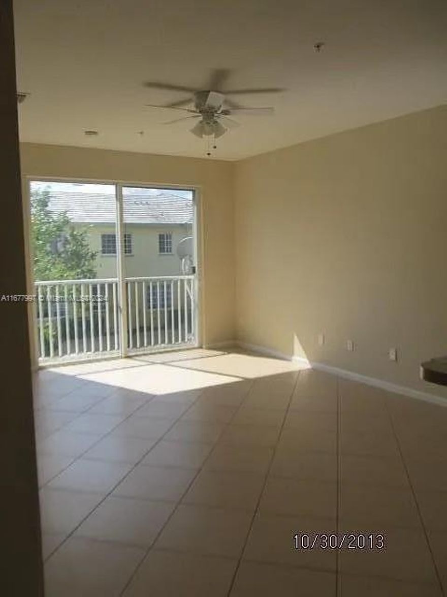 Reduced ! Reduced! Reduced!Beautiful apartment recently painted 3 beds/ 2 baths FOR SALE!! Located in the heart of Palm Beach County. In Riviera Beach.. easy to show