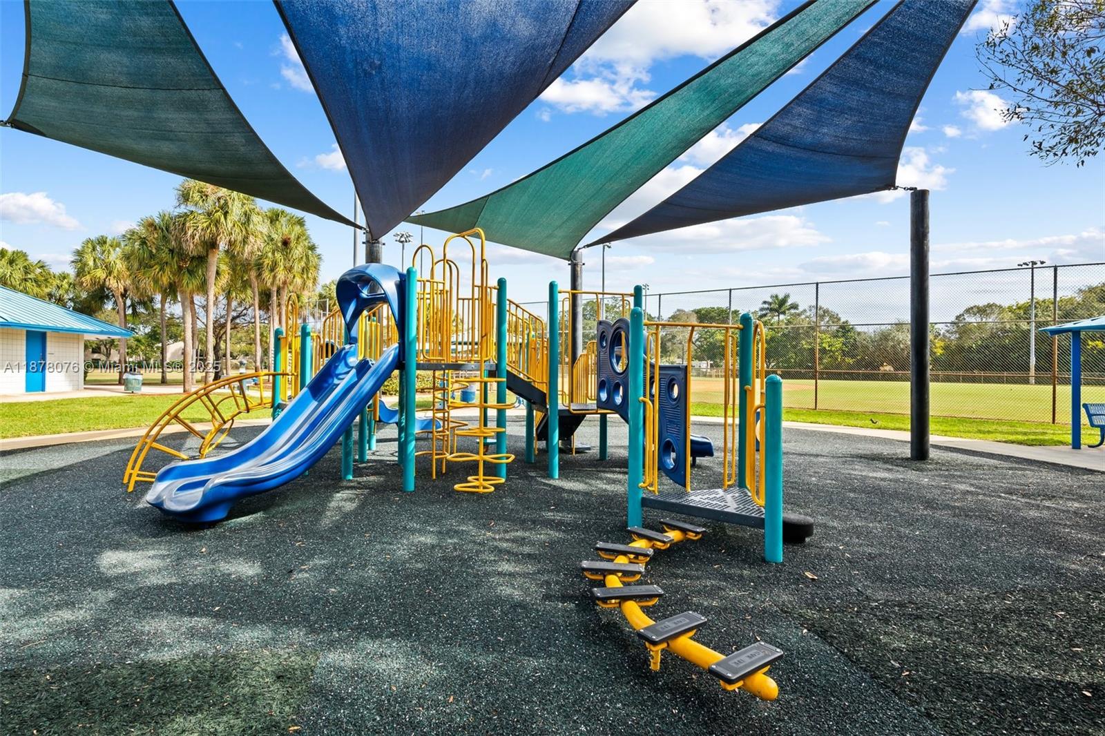 TARTAN COCONUT CREEK PHAS - Residential