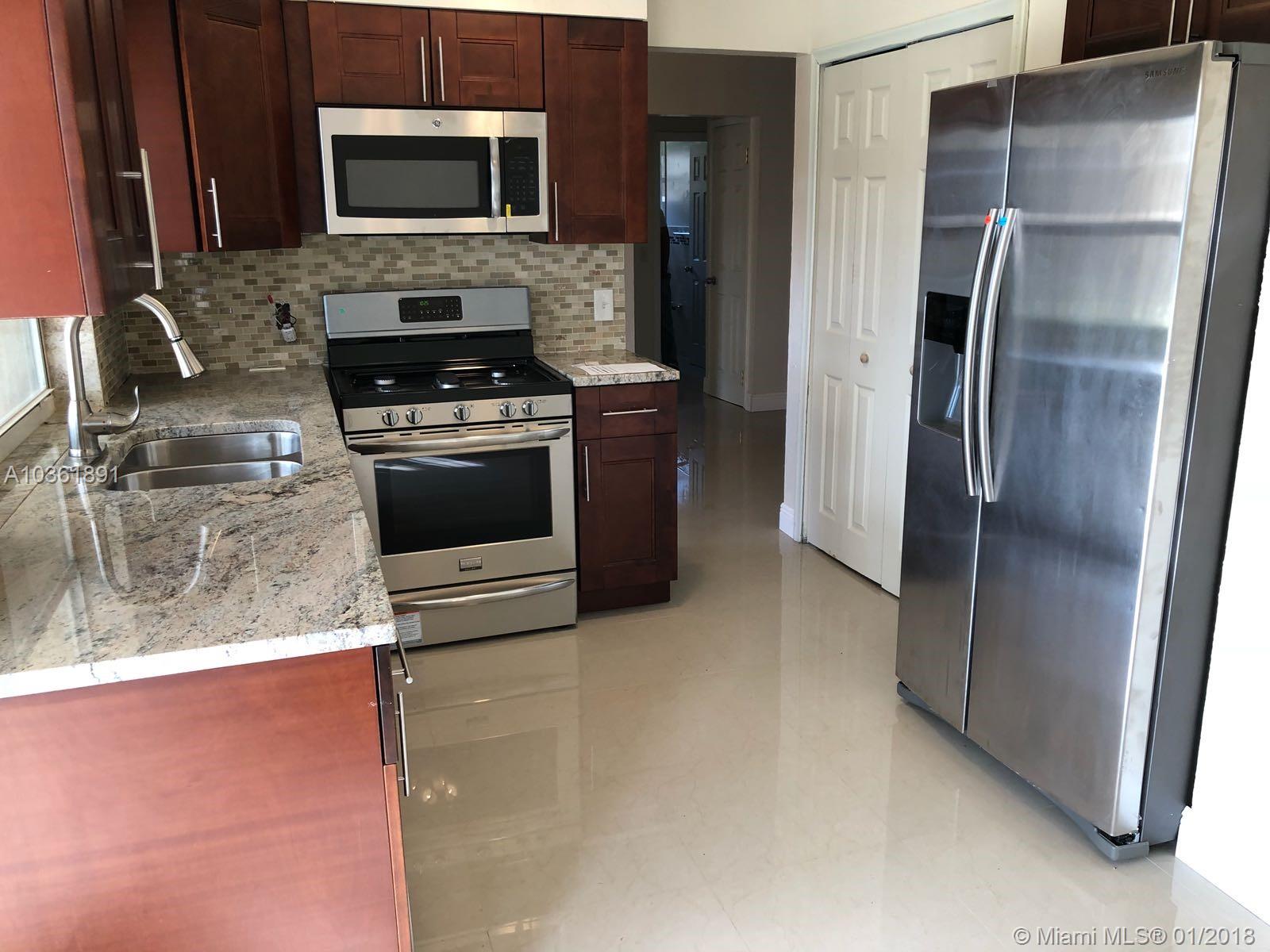 SUNRISE GOLF VILLAGE SEC - Residential