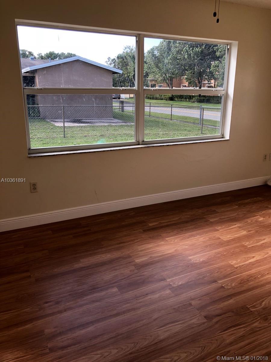 SUNRISE GOLF VILLAGE SEC - Residential