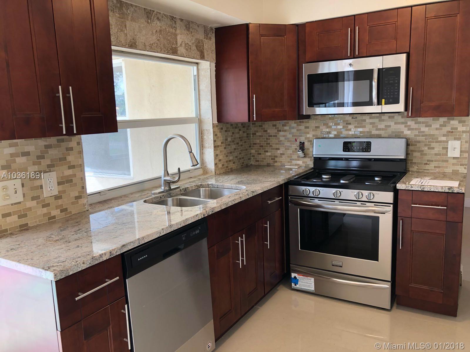 SUNRISE GOLF VILLAGE SEC - Residential