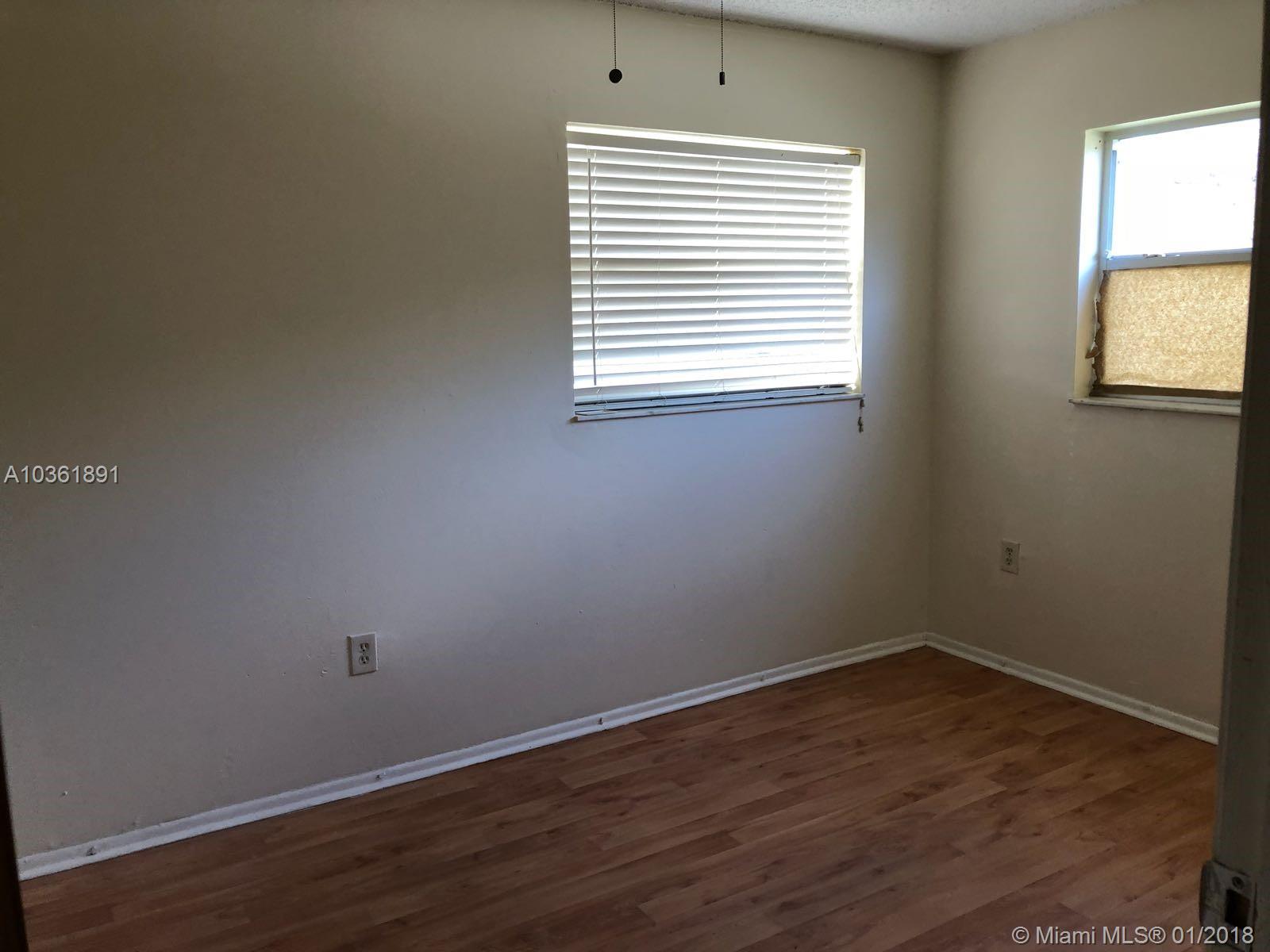 SUNRISE GOLF VILLAGE SEC - Residential