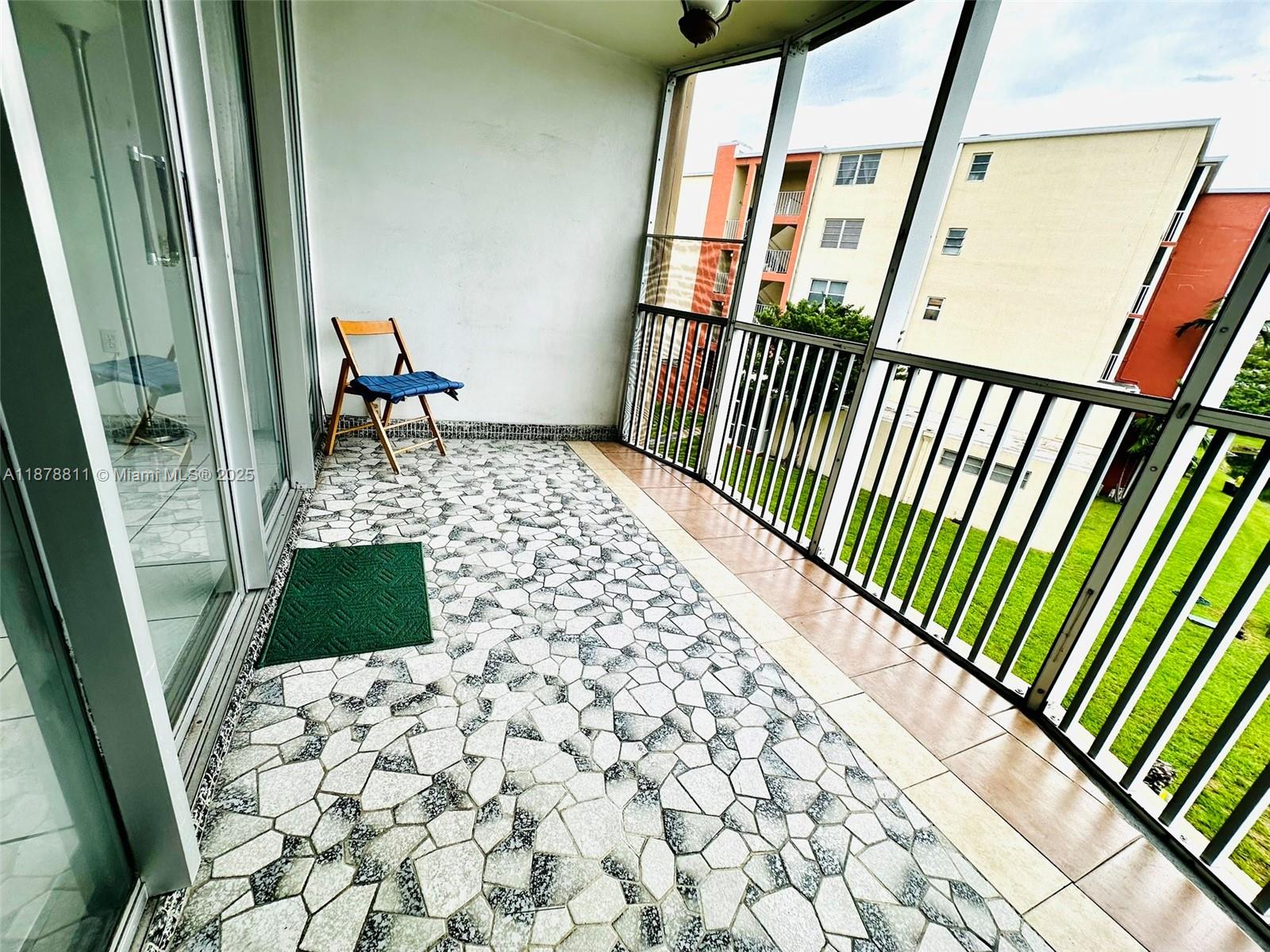 JADE WINDS GROUP BAMBOO G - Residential