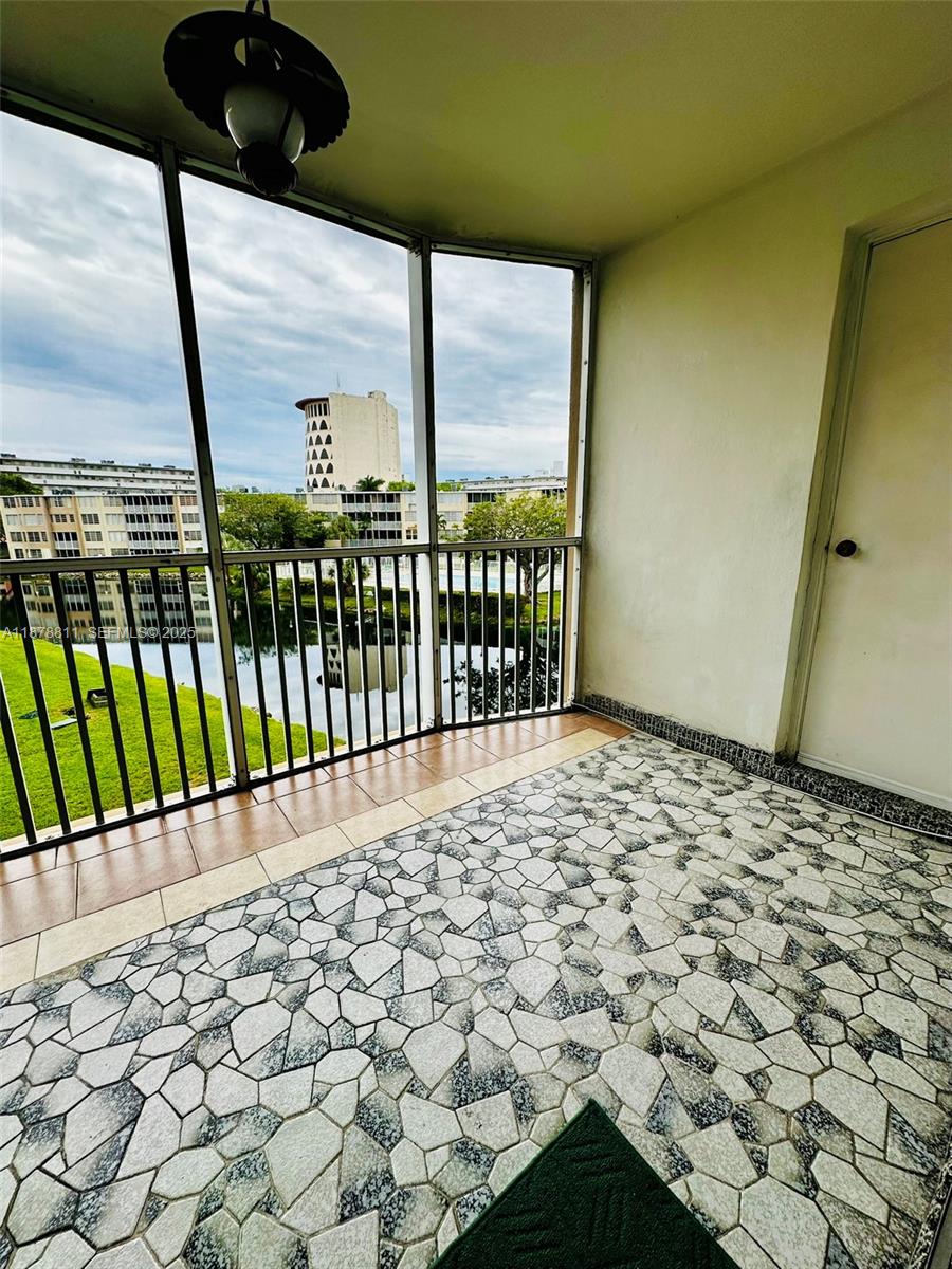 JADE WINDS GROUP BAMBOO G - Residential