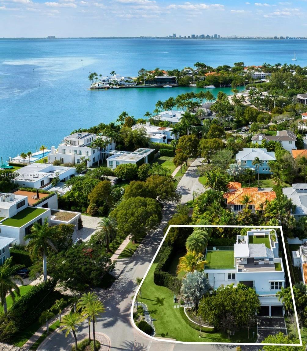 BISCAYNE KEY ESTATES - Residential