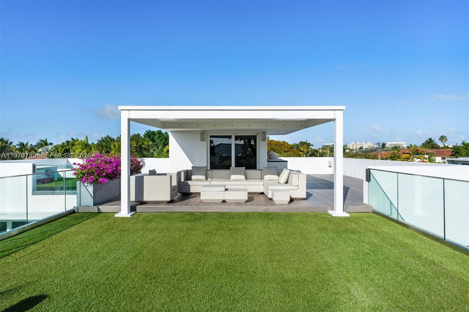 BISCAYNE KEY ESTATES - Residential