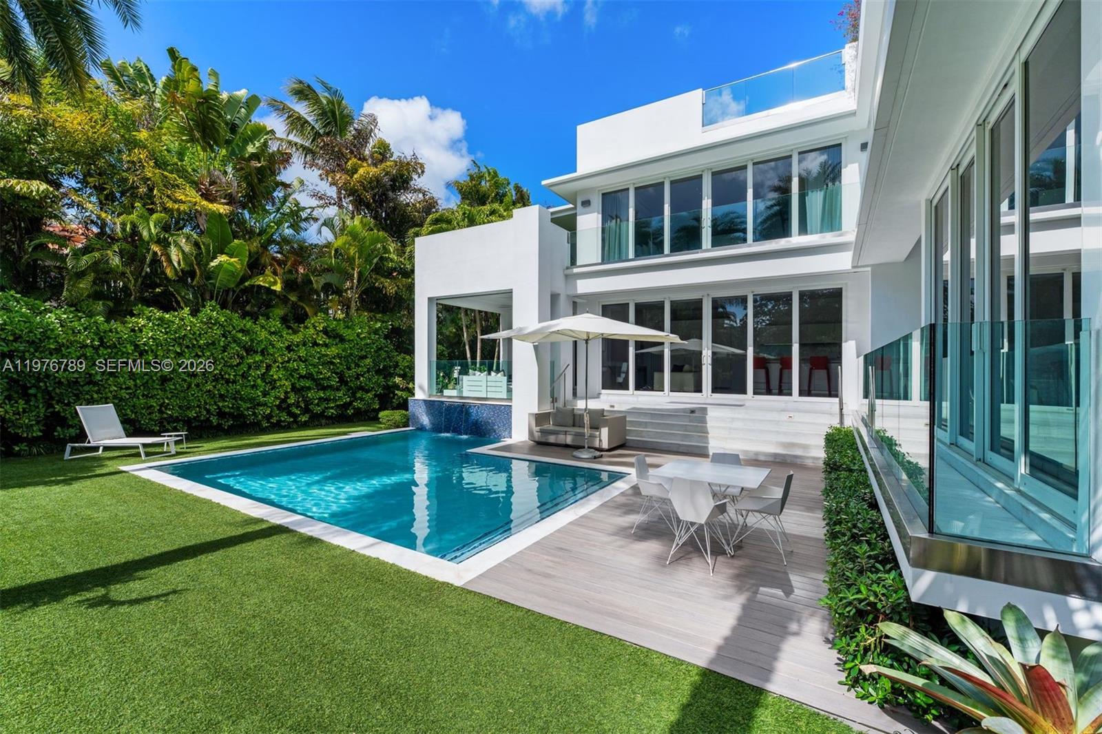 BISCAYNE KEY ESTATES - Residential