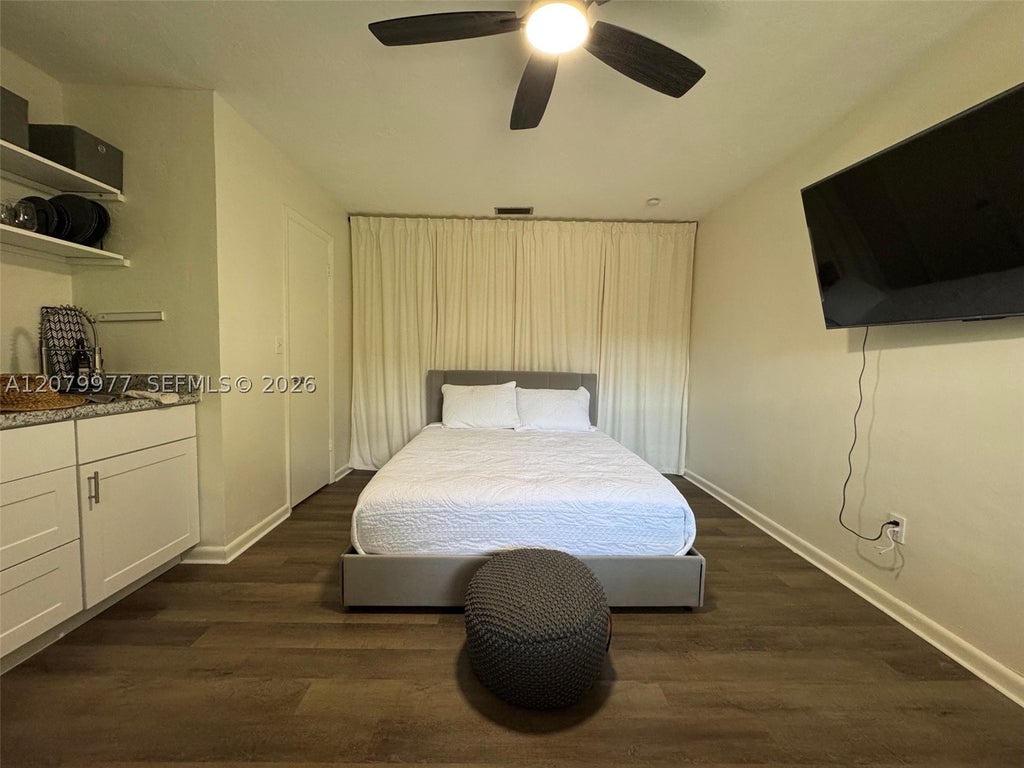 Photo of 5639 Lincoln St #3, Hollywood, FL 33021 (MLS # A12079977)