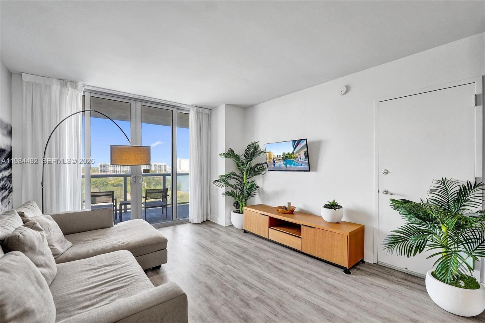 BEACHWALK CONDOMINIUM - Residential