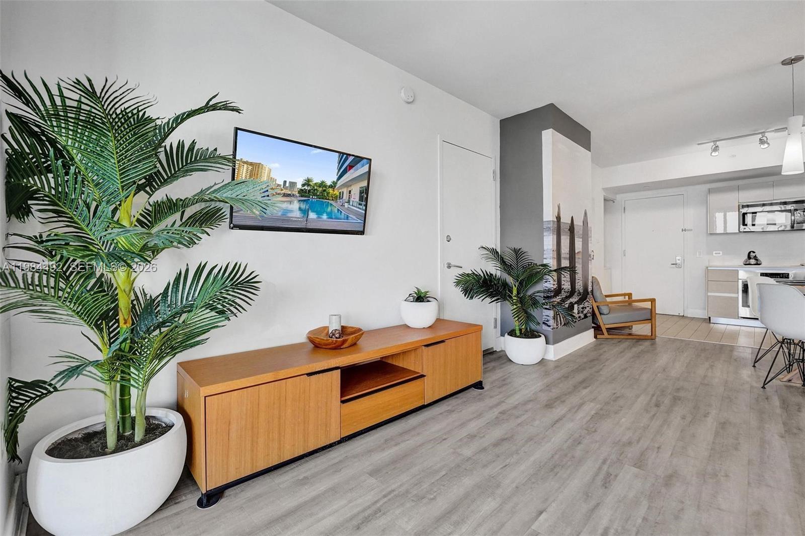 BEACHWALK CONDOMINIUM - Residential