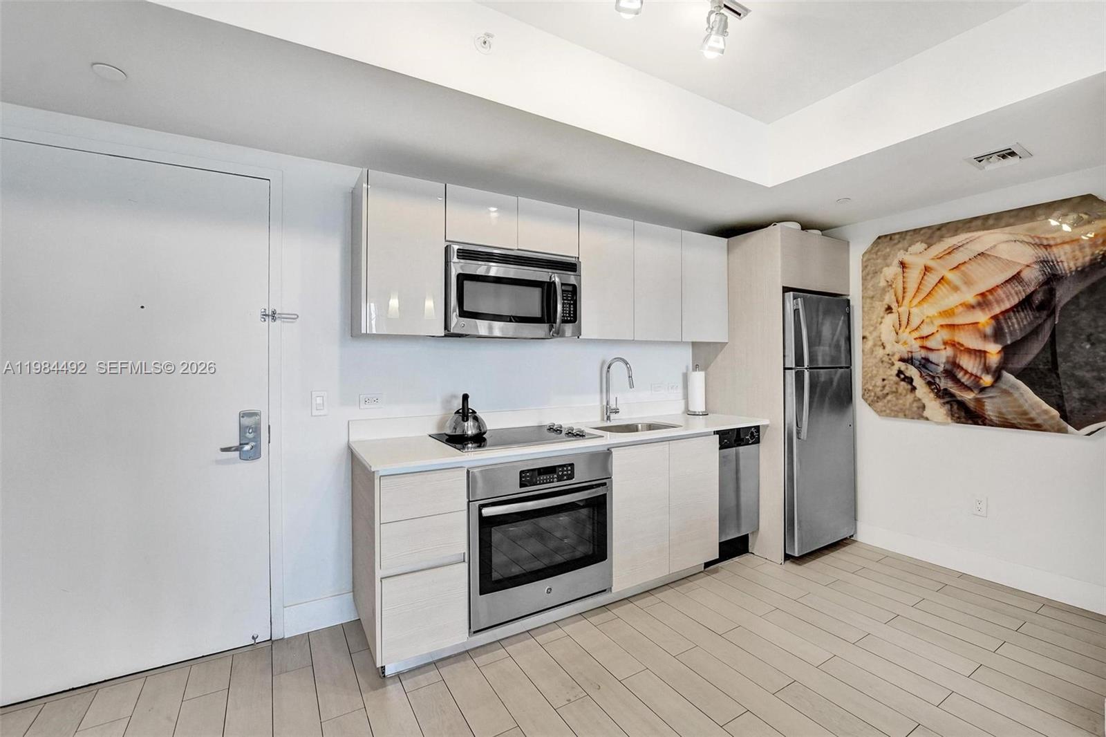 BEACHWALK CONDOMINIUM - Residential