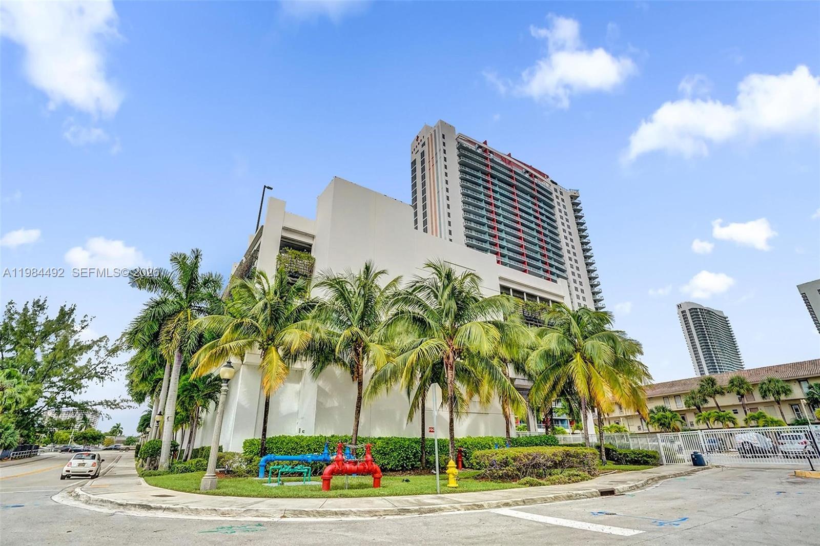 BEACHWALK CONDOMINIUM - Residential