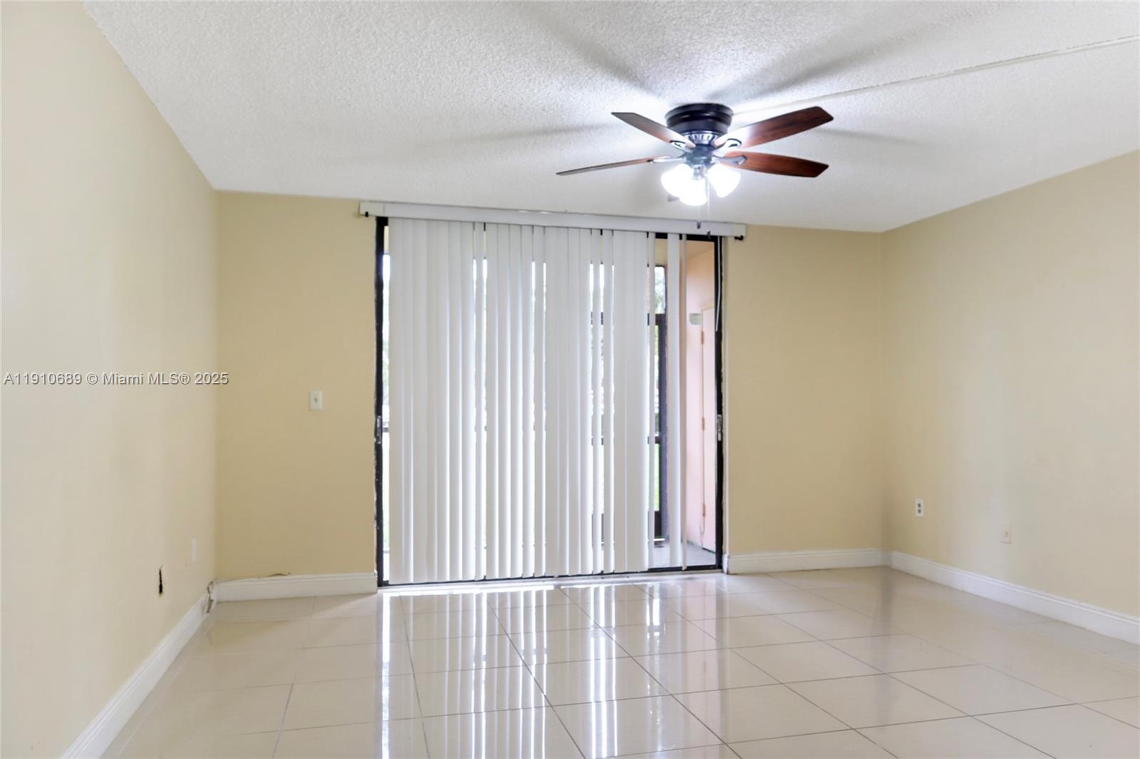 HORIZONS WEST CONDO #5 - Residential Lease